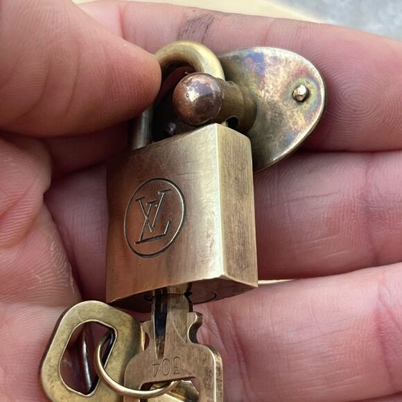 Rare Vintage Mounted Padlock Hardware with Keys #304 l7 - Picture 4 of 8